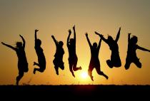 10 Habits Of Incredibly Happy People