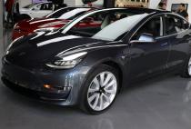 Tesla Hits Model 3 Manufacturing Target